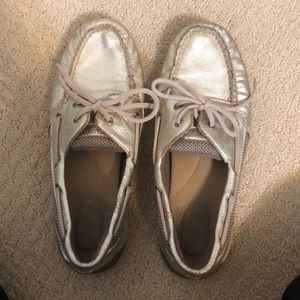 Sperry- silver